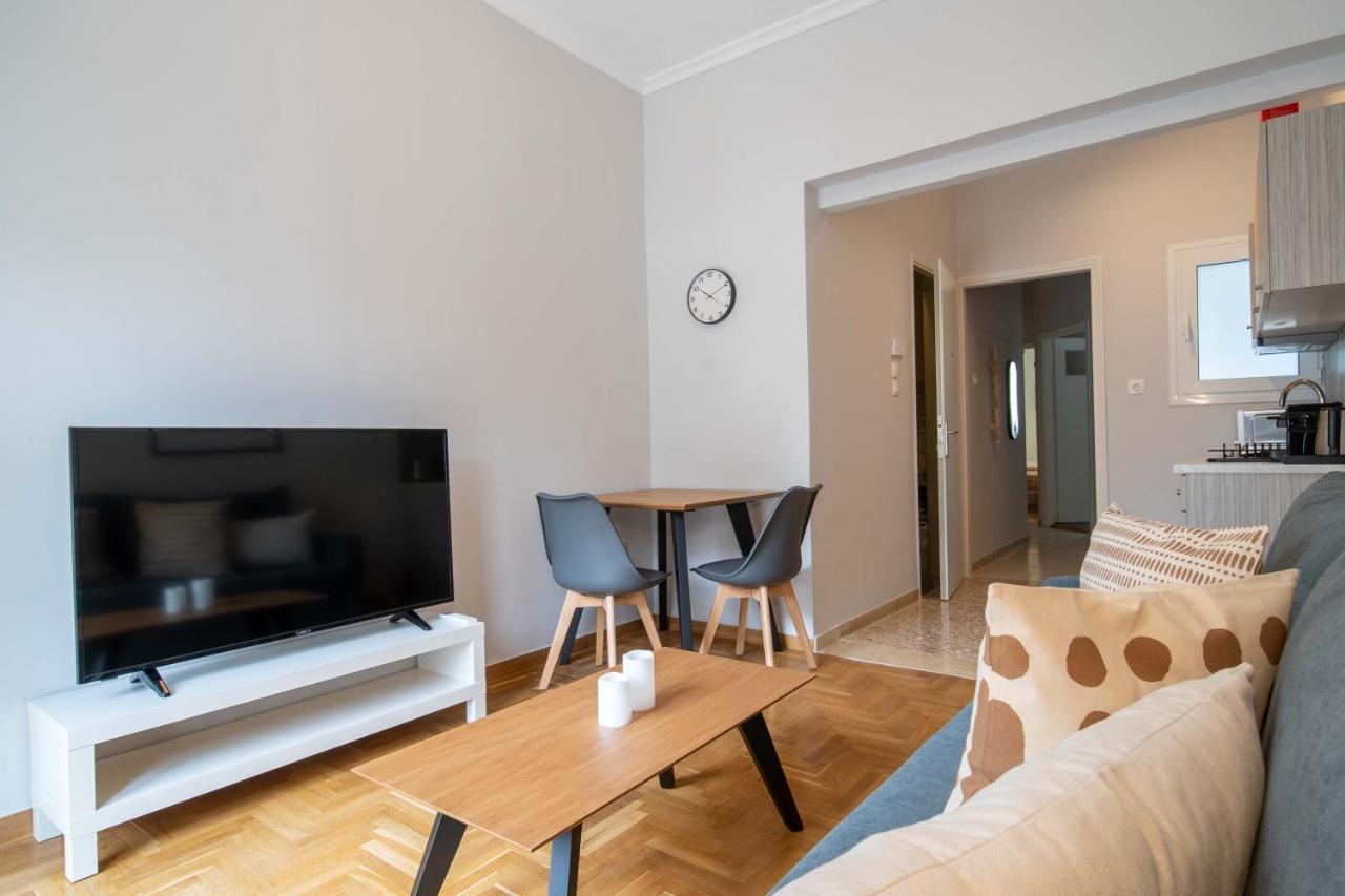 Aris123 By Smart Cozy Suites - Apartments In The Heart Of Athens - 5 Minutes From Metro - Available 24Hr Extérieur photo